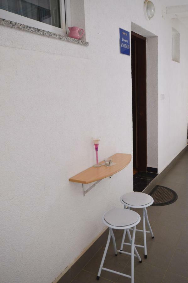 Apartment Zivkovic Crikvenica Buitenkant foto